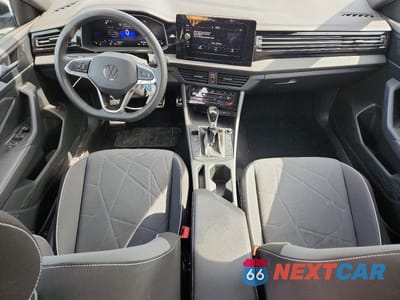 Zdjęcie 8 z 12 samochodu: 2025 VOLKSWAGEN JETTA SPORT VIN:3VWBX7BU3SM068870 - miniatura
