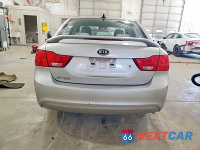 Zdjęcie 6 z 11 samochodu: 2010 KIA OPTIMA LX VIN:KNAGG4A87A5428266 - miniatura