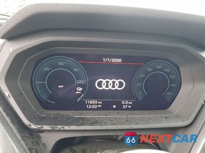 Zdjęcie 9 z 12 samochodu: 2024 AUDI Q4 E-TRON PREMIUM VIN:WA1KUBFZ2RP053764 - miniatura
