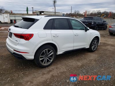 Trzecie zdjęcie samochodu z tyłu: 2023 AUDI Q3 PREMIUM S LINE 45 VIN:WA1DECF39P1073596 - miniatura