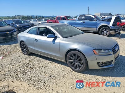 Czwarte zdjęcie samochodu z boku: 2011 AUDI A5 PREMIUM PLUS VIN:WAULFAFR4BA049655 - miniatura