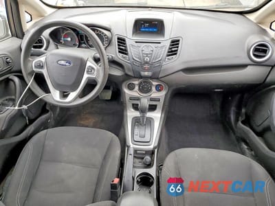Zdjęcie 8 z 12 samochodu: 2019 FORD FIESTA SE VIN:3FADP4EJ3KM112206 - miniatura
