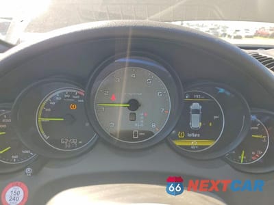 Zdjęcie 9 z 13 samochodu: 2015 PORSCHE CAYENNE SE HYBRID VIN:WP1AE2A27FLA51910 - miniatura