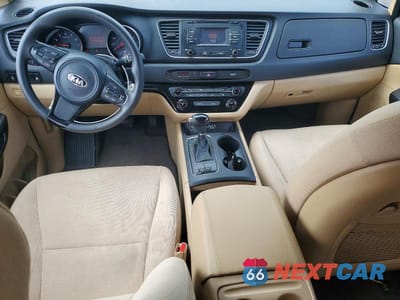 Zdjęcie 8 z 12 samochodu: 2015 KIA SEDONA LX VIN:KNDMB5C12F6066052 - miniatura