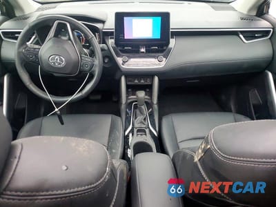 Zdjęcie 8 z 14 samochodu: 2024 TOYOTA COROLLA CROSS XLE VIN:7MUDAAAG3RV109200 - miniatura