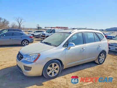 2007 KIA RONDO LX KNAFG526977096813 - główne zdjęcie licytacji z USA - miniatura