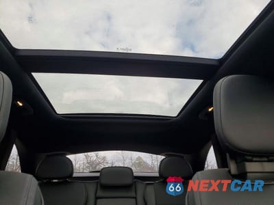 Zdjęcie 10 z 13 samochodu: 2023 MERCEDES-BENZ GLC 300 4MATIC VIN:W1NKM4HB0PU024286 - miniatura