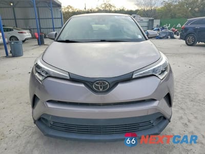 Piąte zdjęcie samochodu w środku: 2018 TOYOTA C-HR XLE VIN:JTNKHMBX4J1006510 - miniatura