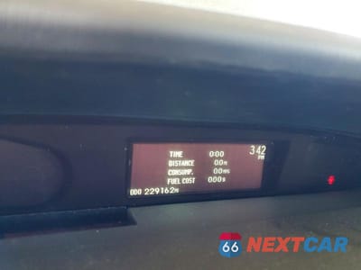 Zdjęcie 9 z 12 samochodu: 2014 TOYOTA PRIUS TWO VIN:JTDKN3DU2E1778391 - miniatura