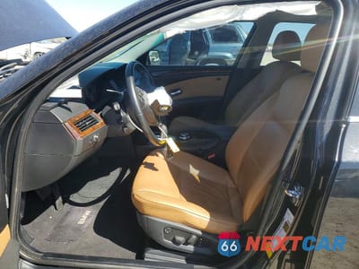 Zdjęcie 7 z 13 samochodu: 2008 BMW 528 I VIN:WBANU53528CT04078 - miniatura