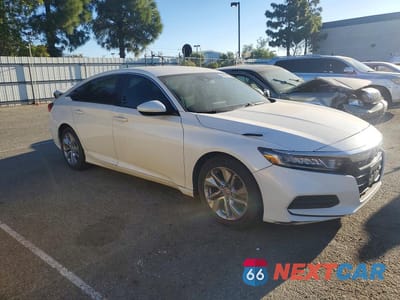 Czwarte zdjęcie samochodu z boku: 2018 HONDA ACCORD LX VIN:1HGCV1F17JA190543 - miniatura