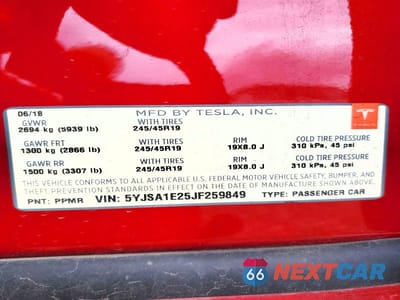 Zdjęcie 13 z 13 samochodu: 2018 TESLA MODEL S VIN:5YJSA1E25JF259849 - miniatura