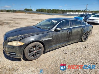 2011 JAGUAR XJL SAJWA2GB7BLV03182 - główne zdjęcie licytacji z USA - miniatura