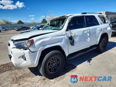 2021 TOYOTA 4RUNNER SR5 JTEMU5JR4M5887932 - główne zdjęcie licytacji z USA - miniatura
