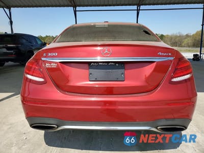 Zdjęcie 6 z 11 samochodu: 2017 MERCEDES-BENZ E 300 4MATIC VIN:WDDZF4KB7HA033827 - miniatura