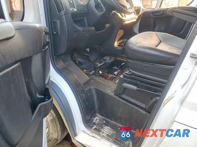 Zdjęcie 8 z 12 samochodu: 2017 RAM PROMASTER 2500 2500 HIGH VIN:3C6TRVDG5HE527159 - miniatura