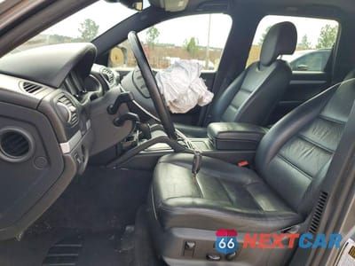 Zdjęcie 7 z 12 samochodu: 2008 PORSCHE CAYENNE VIN:WP1AA29P28LA29229 - miniatura