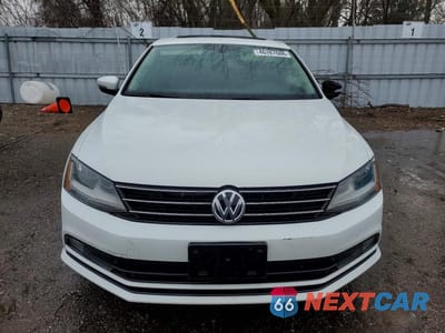 Piąte zdjęcie samochodu w środku: 2017 VOLKSWAGEN JETTA SEL VIN:3VWL17AJ1HM351189 - miniatura