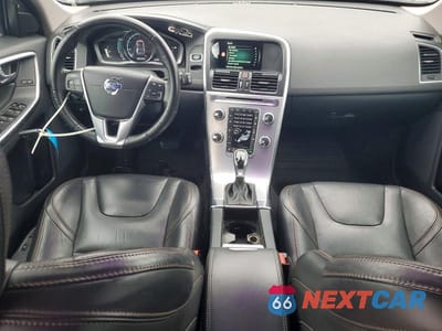 Zdjęcie 8 z 14 samochodu: 2017 VOLVO XC60 T6 DYNAMIC VIN:YV449MRR3H2000748 - miniatura