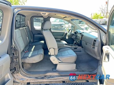 Piąte zdjęcie samochodu w środku: 2006 NISSAN TITAN XE FFV VIN:1N6BA06A86N542445 - miniatura