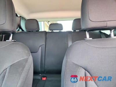 Zdjęcie 10 z 12 samochodu: 2020 JEEP RENEGADE SPORT VIN:ZACNJBAB9LPL51404 - miniatura