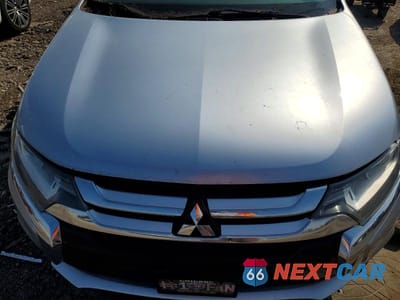 Zdjęcie 12 z 12 samochodu: 2016 MITSUBISHI OUTLANDER SE VIN:JA4AD3A33GZ006328 - miniatura