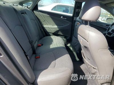 Zdjęcie 10 z 11 samochodu: 2011 HYUNDAI SONATA SE VIN:5NPEC4AC4BH262820 - miniatura