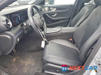 Zdjęcie 7 z 12 samochodu: 2021 MERCEDES-BENZ E 350 4MATIC VIN:W1KZF8EB6MA967572 - miniatura