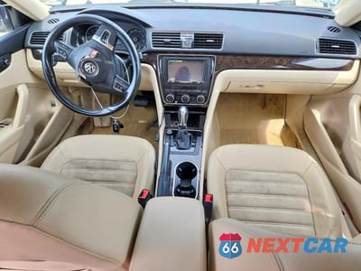 Zdjęcie 8 z 12 samochodu: 2014 VOLKSWAGEN PASSAT SEL VIN:1VWCT7A36EC060129 - miniatura