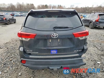 Zdjęcie 6 z 12 samochodu: 2018 TOYOTA HIGHLANDER XLE VIN:5TDJZRFH6JS857871 - miniatura