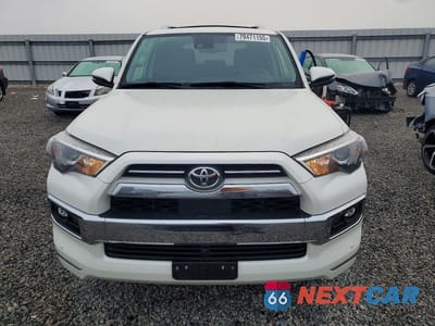 Piąte zdjęcie samochodu w środku: 2023 TOYOTA 4RUNNER LIMITED VIN:JTEKU5JR2P6175246 - miniatura