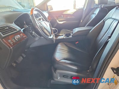 Zdjęcie 7 z 13 samochodu: 2011 LINCOLN MKX VIN:2LMDJ6JK5BBJ24249 - miniatura