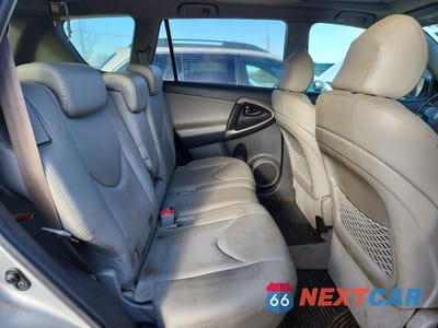 Zdjęcie 11 z 13 samochodu: 2007 TOYOTA RAV4 LIMITED VIN:JTMBK31VX76011223 - miniatura