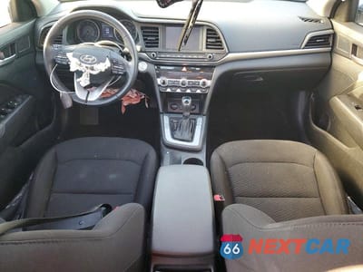 Zdjęcie 8 z 12 samochodu: 2019 HYUNDAI ELANTRA VALUE EDITION VIN:5NPD84LFXKH460564 - miniatura