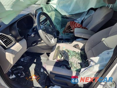 Zdjęcie 7 z 12 samochodu: 2020 HYUNDAI TUCSON SE VIN:KM8J2CA42LU226714 - miniatura