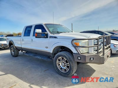 Czwarte zdjęcie samochodu z boku: 2015 FORD F350 SUPER DUTY VIN:1FT8W3BTXFEC88356 - miniatura