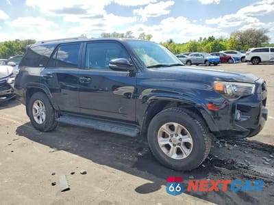 Czwarte zdjęcie samochodu z boku: 2015 TOYOTA 4RUNNER SR5 PREMIUM VIN:JTEBU5JR1F5212677 - miniatura