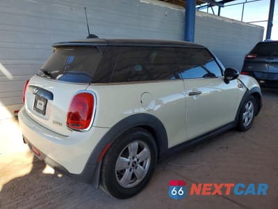 Trzecie zdjęcie samochodu z tyłu: 2016 MINI COOPER VIN:WMWXP5C55G2D15583 - miniatura