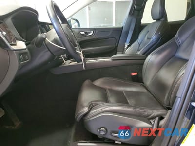 Zdjęcie 7 z 14 samochodu: 2021 VOLVO XC60 T5 INSCRIPTION VIN:YV4102RL2M1685225 - miniatura