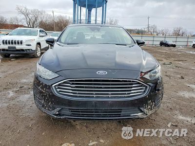 Piąte zdjęcie samochodu w środku: 2019 FORD FUSION SE VIN:3FA6P0LU6KR107115 - miniatura