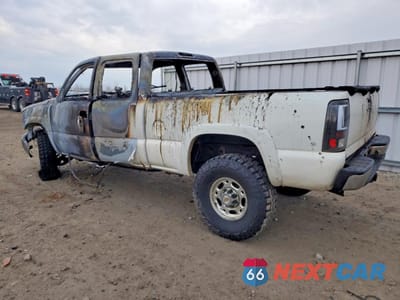 Drugie zdjęcie samochodu z przodu: 2005 CHEVROLET SILVERADO K2500 HEAVY DUTY VIN:1GCHK29U35E263365 - miniatura