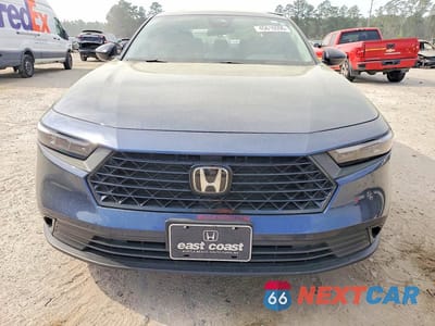 Piąte zdjęcie samochodu w środku: 2025 HONDA ACCORD SE VIN:1HGCY1F4XSA007350 - miniatura