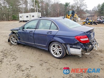Drugie zdjęcie samochodu z przodu: 2013 MERCEDES-BENZ C 300 4MATIC VIN:WDDGF8AB8DG129750 - miniatura