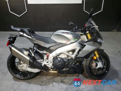 2024 APRILIA TUONO V4 1100 ZD4KZUA07RS000989 - główne zdjęcie licytacji z USA - miniatura
