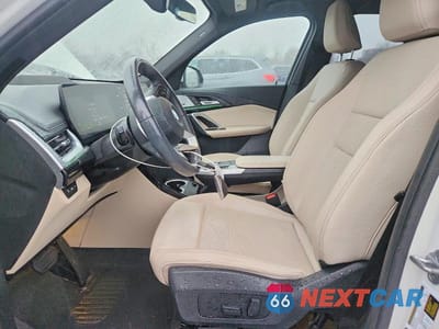 Zdjęcie 7 z 12 samochodu: 2023 BMW X1 XDRIVE28I VIN:WBX73EF06P5W30891 - miniatura