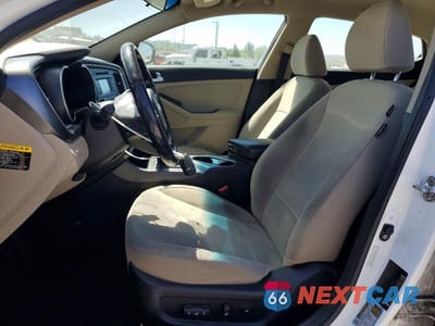 Zdjęcie 7 z 11 samochodu: 2015 KIA OPTIMA HYBRID BASE VIN:KNAGM4AD0F5084096 - miniatura