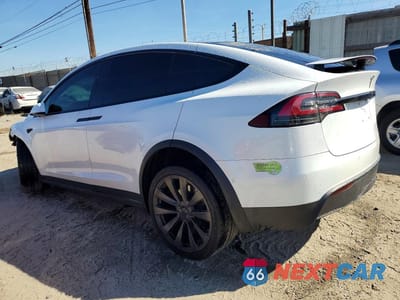 Drugie zdjęcie samochodu z przodu: 2022 TESLA MODEL X VIN:7SAXCBE68NF329569 - miniatura