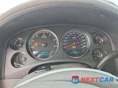 Zdjęcie 9 z 12 samochodu: 2007 GMC YUKON XL C1500 VIN:1GKFC16J37J220376 - miniatura