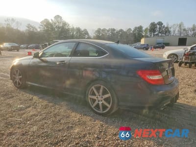 Drugie zdjęcie samochodu z przodu: 2013 MERCEDES-BENZ C 250 VIN:WDDGJ4HB1DG054046 - miniatura