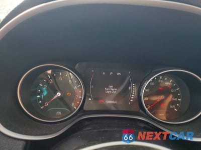 Zdjęcie 9 z 13 samochodu: 2017 JEEP COMPASS LATITUDE VIN:3C4NJDBB2HT646941 - miniatura